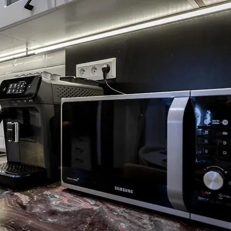 Hlavna 2 Next Singing Fountain Kosice, Netflix, Balcony Apartman Kassa