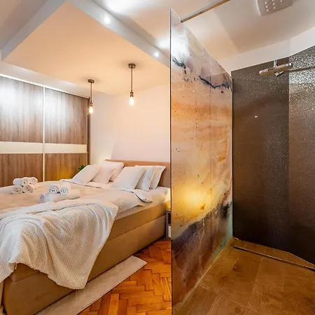 Apartment Hlavna 2 Next Singing Fountain Kosice, Netflix, Balcony Kosice